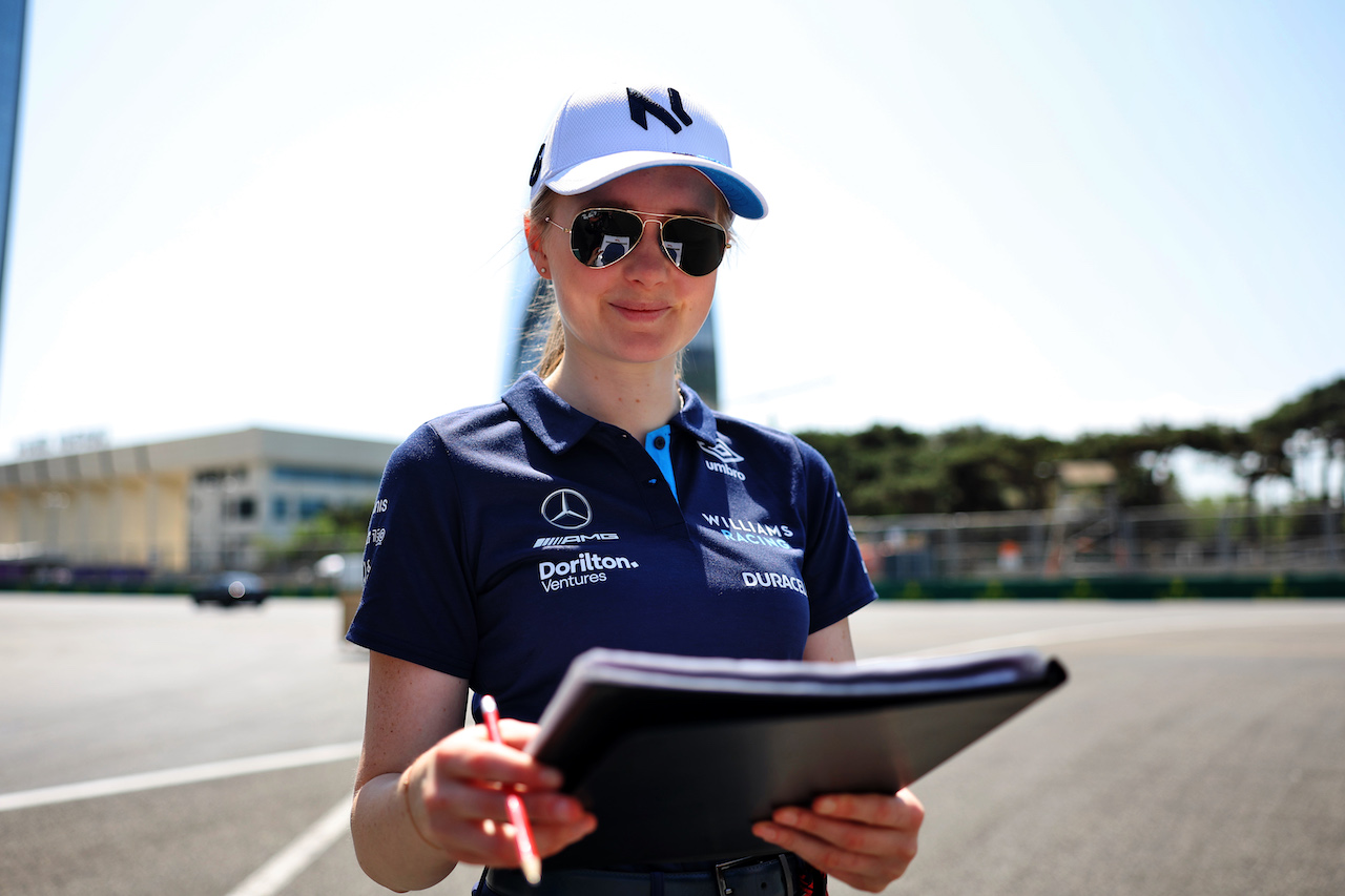 GP AZERBAIJAN, Elizabeth Wood Boyer (GBR) Williams Racing Performance Engineer.
09.06.2022. Formula 1 World Championship, Rd 8, Azerbaijan Grand Prix, Baku Street Circuit, Azerbaijan, Preparation Day.
- www.xpbimages.com, EMail: requests@xpbimages.com © Copyright: Bearne / XPB Images