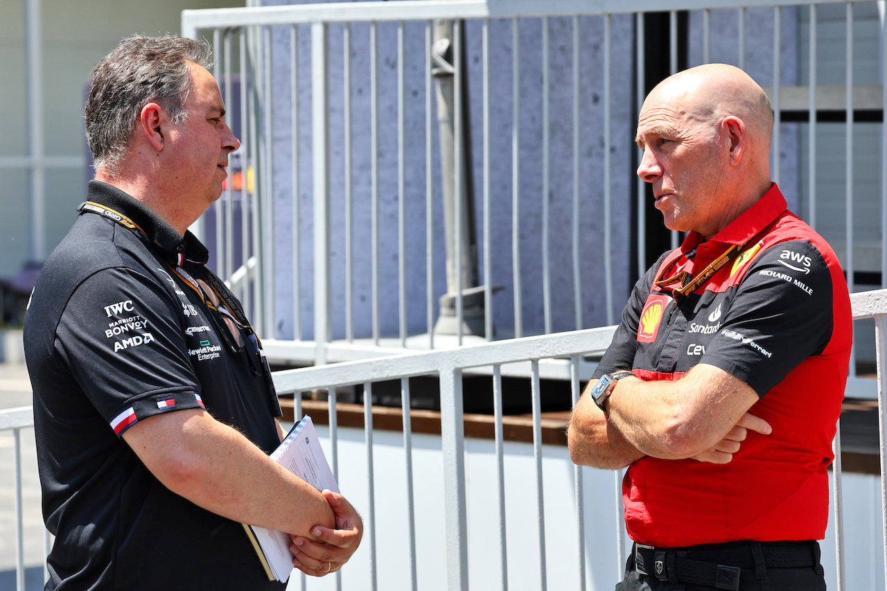 GP AZERBAIJAN, (L to R): Ron Meadows (GBR) Mercedes GP Team Manager with Jock Clear (GBR) Ferrari Engineering Director.
09.06.2022. Formula 1 World Championship, Rd 8, Azerbaijan Grand Prix, Baku Street Circuit, Azerbaijan, Preparation Day.
- www.xpbimages.com, EMail: requests@xpbimages.com © Copyright: Batchelor / XPB Images