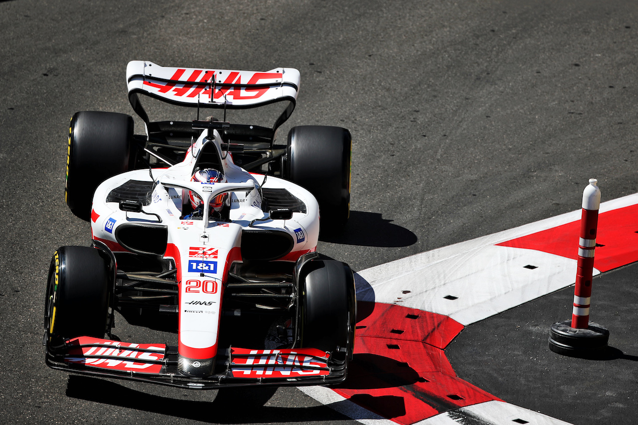 GP AZERBAIJAN, Kevin Magnussen (DEN) Haas VF-22.
11.06.2022. Formula 1 World Championship, Rd 8, Azerbaijan Grand Prix, Baku Street Circuit, Azerbaijan, Qualifiche Day.
 - www.xpbimages.com, EMail: requests@xpbimages.com © Copyright: Coates / XPB Images