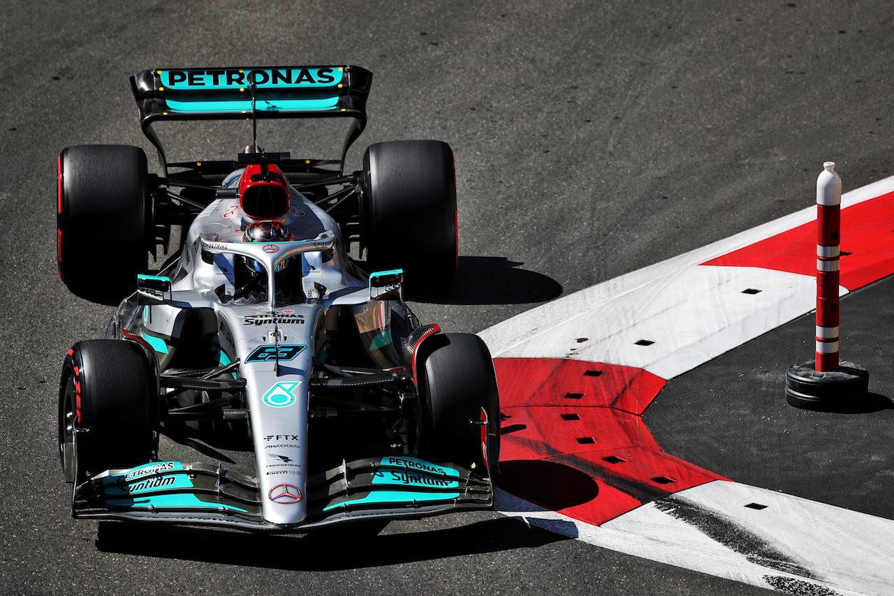 GP AZERBAIJAN, George Russell (GBR) Mercedes AMG F1 W13.
11.06.2022. Formula 1 World Championship, Rd 8, Azerbaijan Grand Prix, Baku Street Circuit, Azerbaijan, Qualifiche Day.
 - www.xpbimages.com, EMail: requests@xpbimages.com © Copyright: Coates / XPB Images