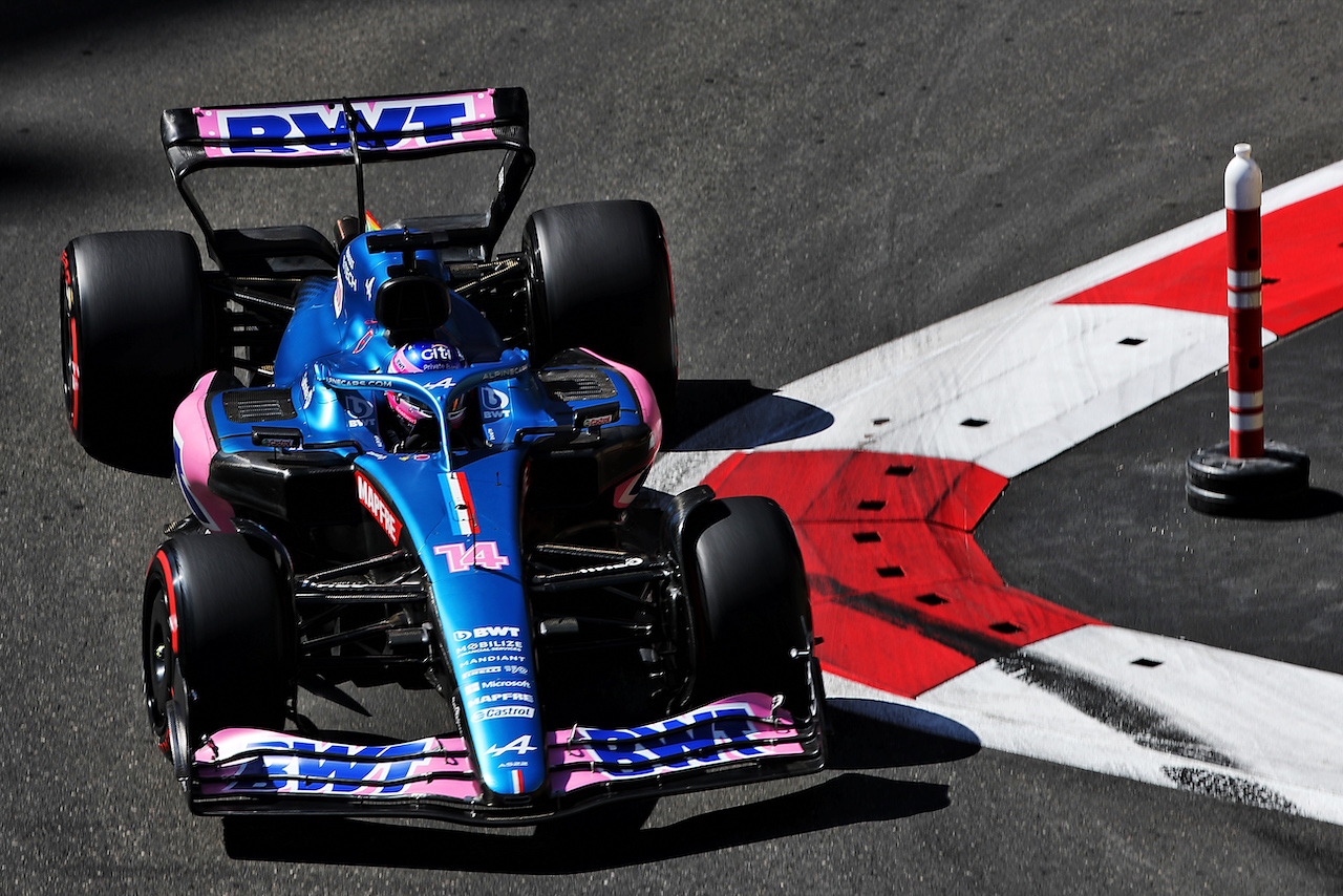 GP AZERBAIJAN, Fernando Alonso (ESP) Alpine F1 Team A522.
11.06.2022. Formula 1 World Championship, Rd 8, Azerbaijan Grand Prix, Baku Street Circuit, Azerbaijan, Qualifiche Day.
 - www.xpbimages.com, EMail: requests@xpbimages.com © Copyright: Coates / XPB Images