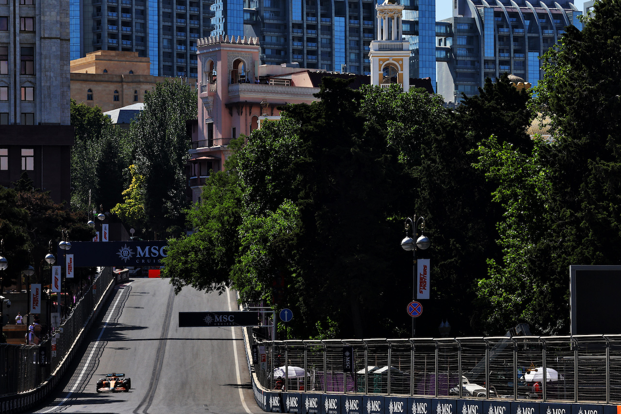 GP AZERBAIJAN, Daniel Ricciardo (AUS) McLaren MCL36.
11.06.2022. Formula 1 World Championship, Rd 8, Azerbaijan Grand Prix, Baku Street Circuit, Azerbaijan, Qualifiche Day.
- www.xpbimages.com, EMail: requests@xpbimages.com © Copyright: Batchelor / XPB Images