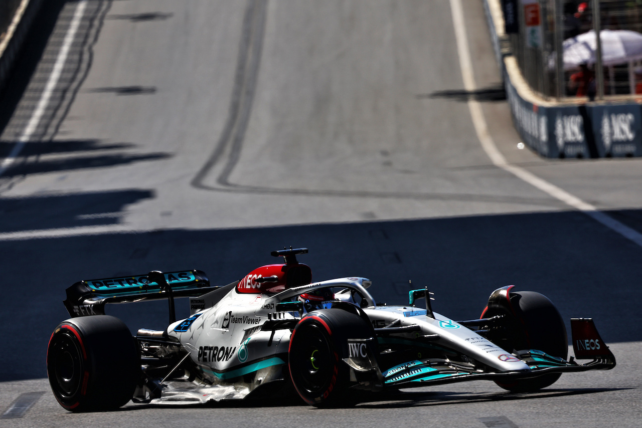 GP AZERBAIJAN, George Russell (GBR) Mercedes AMG F1 W13.
11.06.2022. Formula 1 World Championship, Rd 8, Azerbaijan Grand Prix, Baku Street Circuit, Azerbaijan, Qualifiche Day.
- www.xpbimages.com, EMail: requests@xpbimages.com © Copyright: Batchelor / XPB Images