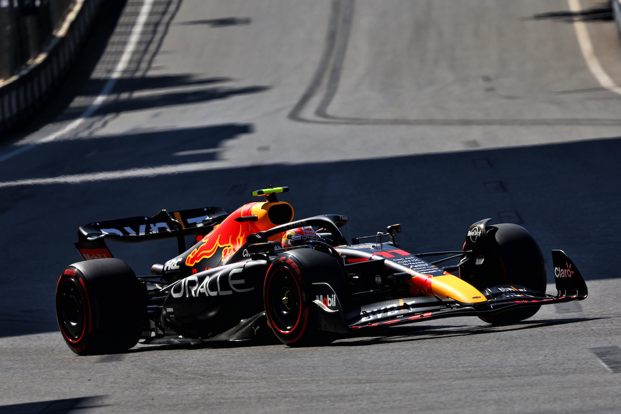 GP AZERBAIJAN, Sergio Perez (MEX) Red Bull Racing RB18.
11.06.2022. Formula 1 World Championship, Rd 8, Azerbaijan Grand Prix, Baku Street Circuit, Azerbaijan, Qualifiche Day.
- www.xpbimages.com, EMail: requests@xpbimages.com © Copyright: Batchelor / XPB Images