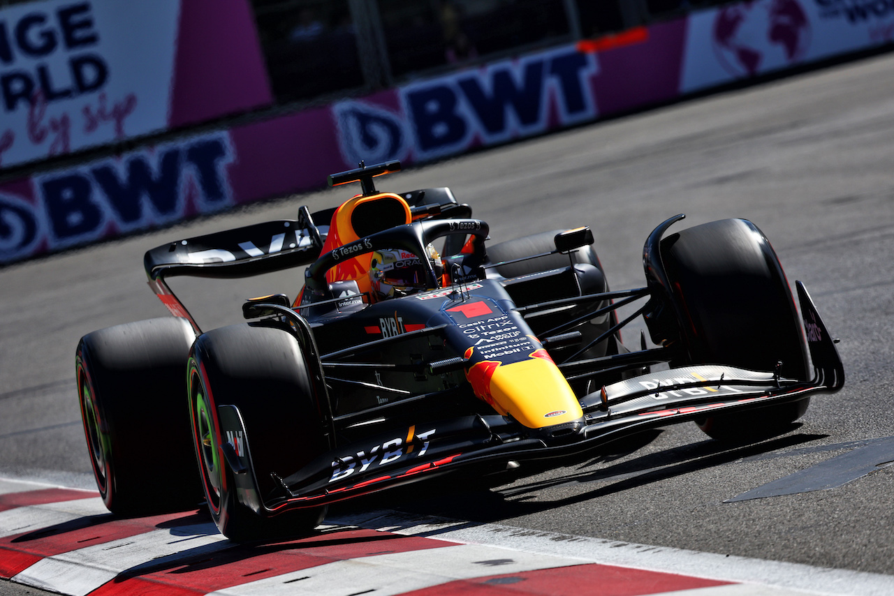 GP AZERBAIJAN, Max Verstappen (NLD) Red Bull Racing RB18.
11.06.2022. Formula 1 World Championship, Rd 8, Azerbaijan Grand Prix, Baku Street Circuit, Azerbaijan, Qualifiche Day.
- www.xpbimages.com, EMail: requests@xpbimages.com © Copyright: Batchelor / XPB Images