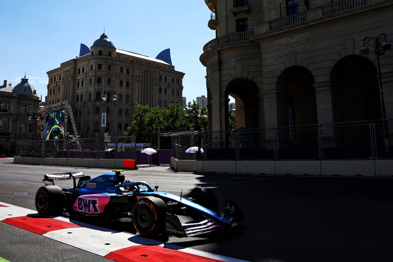 GP AZERBAIJAN, Esteban Ocon (FRA) Alpine F1 Team A522.
11.06.2022. Formula 1 World Championship, Rd 8, Azerbaijan Grand Prix, Baku Street Circuit, Azerbaijan, Qualifiche Day.
- www.xpbimages.com, EMail: requests@xpbimages.com © Copyright: Batchelor / XPB Images