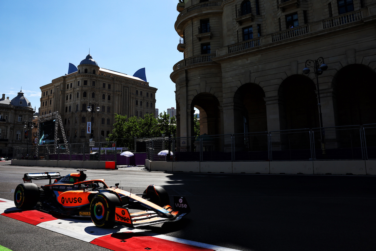 GP AZERBAIJAN, Daniel Ricciardo (AUS) McLaren MCL36.
11.06.2022. Formula 1 World Championship, Rd 8, Azerbaijan Grand Prix, Baku Street Circuit, Azerbaijan, Qualifiche Day.
- www.xpbimages.com, EMail: requests@xpbimages.com © Copyright: Batchelor / XPB Images