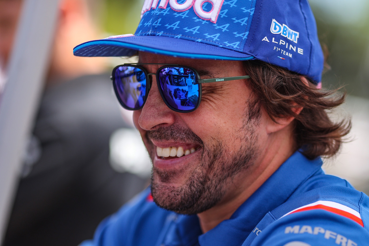 GP AZERBAIJAN, Fernando Alonso (ESP), Alpine F1 Team 
11.06.2022. Formula 1 World Championship, Rd 8, Azerbaijan Grand Prix, Baku Street Circuit, Azerbaijan, Qualifiche Day.
- www.xpbimages.com, EMail: requests@xpbimages.com ¬© Copyright: Charniaux / XPB Images