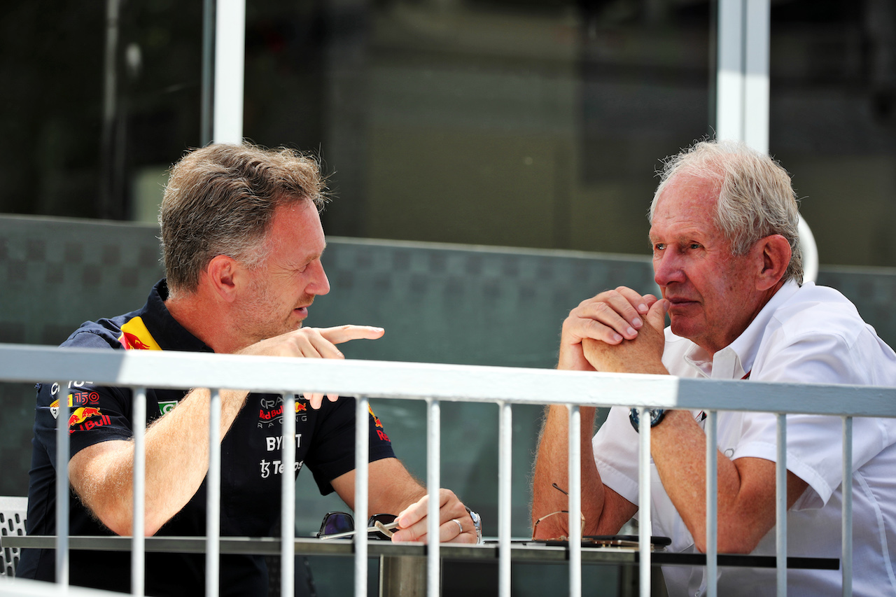 GP AZERBAIJAN, (L to R): Christian Horner (GBR) Red Bull Racing Team Principal with Dr Helmut Marko (AUT) Red Bull Motorsport Consultant.
11.06.2022. Formula 1 World Championship, Rd 8, Azerbaijan Grand Prix, Baku Street Circuit, Azerbaijan, Qualifiche Day.
 - www.xpbimages.com, EMail: requests@xpbimages.com © Copyright: Coates / XPB Images