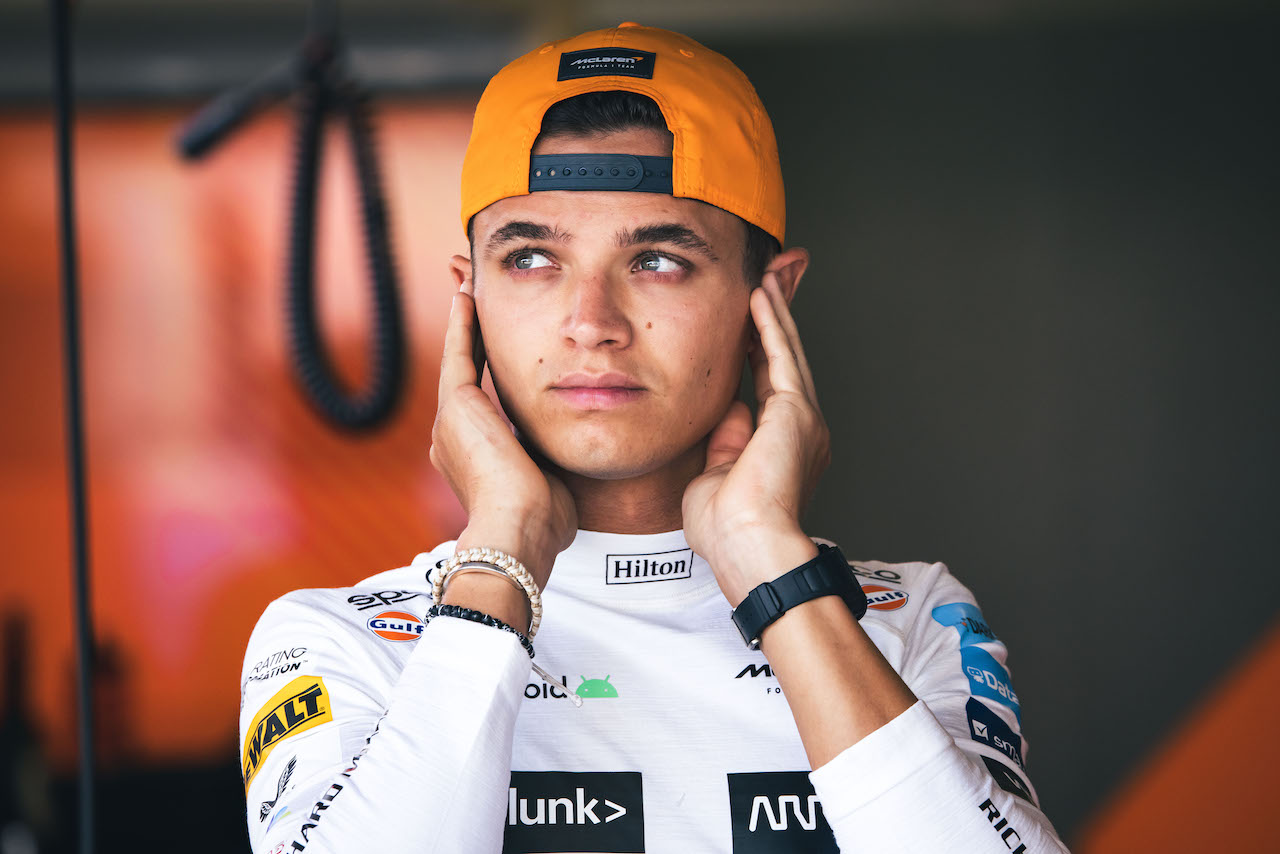 GP AZERBAIJAN, Lando Norris (GBR) McLaren.
11.06.2022. Formula 1 World Championship, Rd 8, Azerbaijan Grand Prix, Baku Street Circuit, Azerbaijan, Qualifiche Day.
- www.xpbimages.com, EMail: requests@xpbimages.com © Copyright: Bearne / XPB Images