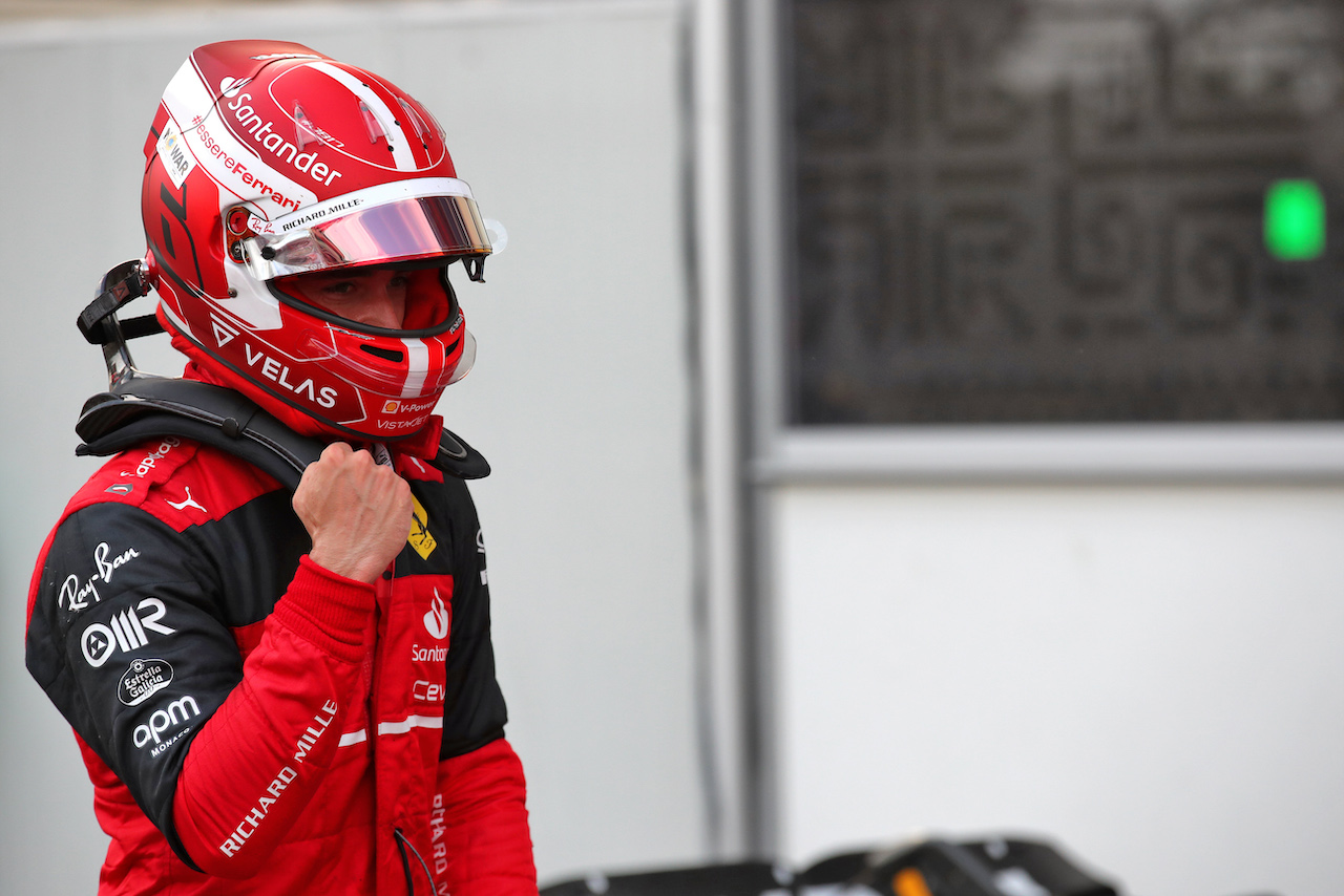 GP AZERBAIJAN, Charles Leclerc (MON) Ferrari celebrates his pole position in qualifying parc ferme.
11.06.2022. Formula 1 World Championship, Rd 8, Azerbaijan Grand Prix, Baku Street Circuit, Azerbaijan, Qualifiche Day.
 - www.xpbimages.com, EMail: requests@xpbimages.com © Copyright: Coates / XPB Images