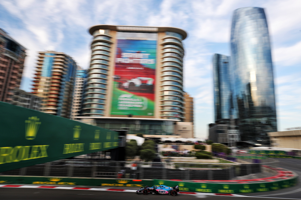 GP AZERBAIJAN, Esteban Ocon (FRA) Alpine F1 Team A522.
11.06.2022. Formula 1 World Championship, Rd 8, Azerbaijan Grand Prix, Baku Street Circuit, Azerbaijan, Qualifiche Day.
 - www.xpbimages.com, EMail: requests@xpbimages.com © Copyright: Coates / XPB Images