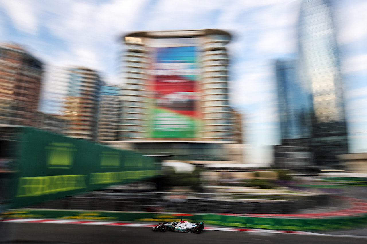 GP AZERBAIJAN, George Russell (GBR) Mercedes AMG F1 W13.
11.06.2022. Formula 1 World Championship, Rd 8, Azerbaijan Grand Prix, Baku Street Circuit, Azerbaijan, Qualifiche Day.
 - www.xpbimages.com, EMail: requests@xpbimages.com © Copyright: Coates / XPB Images