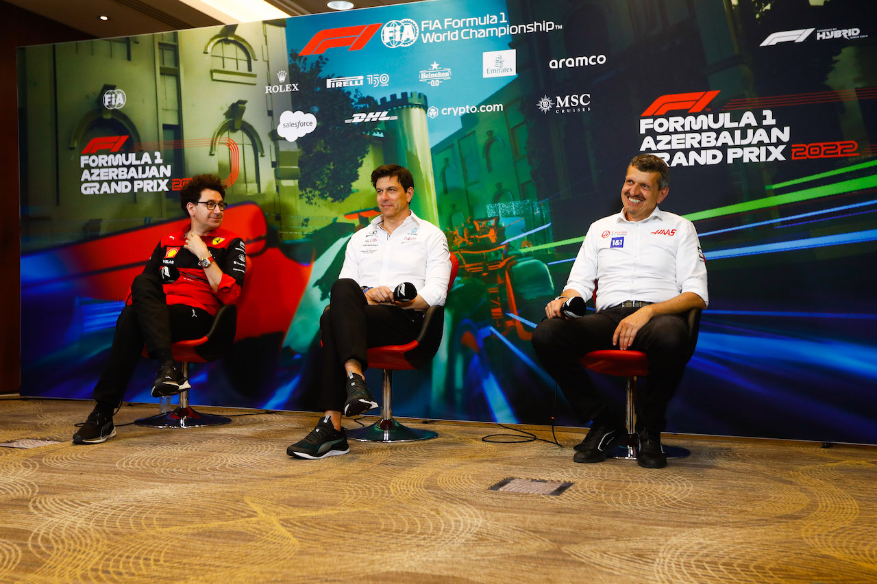 GP AZERBAIJAN, (L to R): Mattia Binotto (ITA) Ferrari Team Principal; Toto Wolff (GER) Mercedes AMG F1 Shareholder e Executive Director; e Guenther Steiner (ITA) Haas F1 Team Prinicipal, in the FIA Press Conference.
11.06.2022. Formula 1 World Championship, Rd 8, Azerbaijan Grand Prix, Baku Street Circuit, Azerbaijan, Qualifiche Day.
- www.xpbimages.com, EMail: requests@xpbimages.com © Copyright: XPB Images