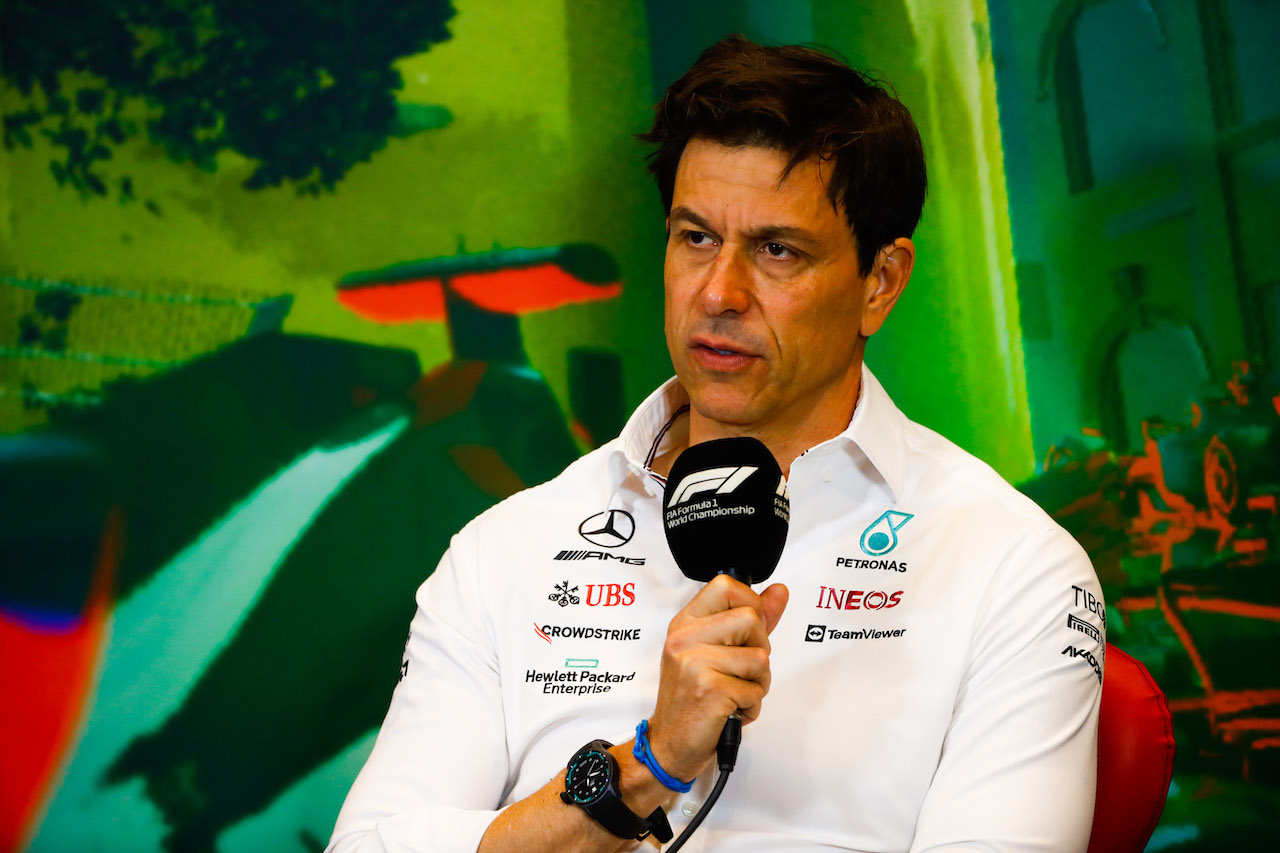 GP AZERBAIJAN, Toto Wolff (GER) Mercedes AMG F1 Shareholder e Executive Director in the FIA Press Conference.
11.06.2022. Formula 1 World Championship, Rd 8, Azerbaijan Grand Prix, Baku Street Circuit, Azerbaijan, Qualifiche Day.
- www.xpbimages.com, EMail: requests@xpbimages.com © Copyright: XPB Images