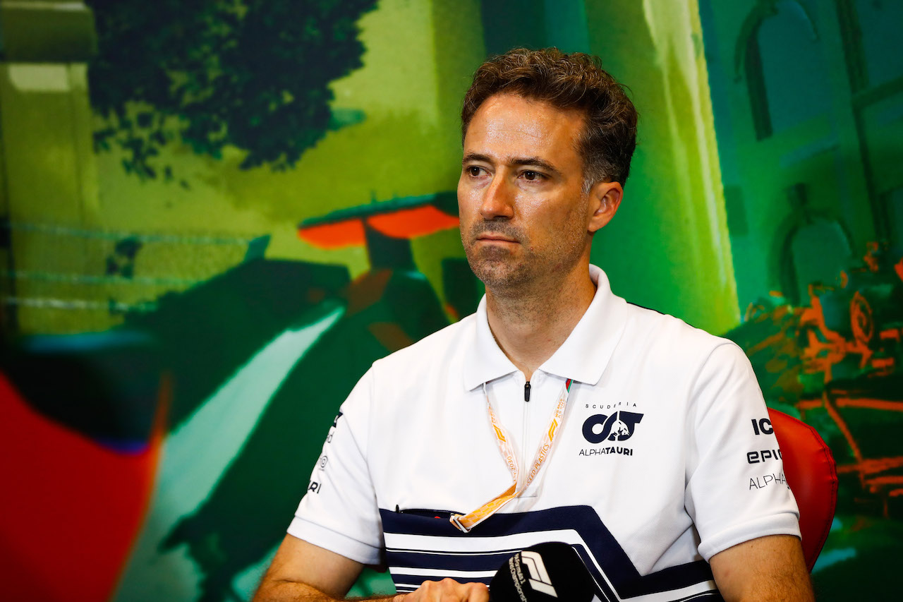 GP AZERBAIJAN, Guillaume Dezoteux (ITA) AlphaTauri Head Of Vehicle Performance in the FIA Press Conference.
11.06.2022. Formula 1 World Championship, Rd 8, Azerbaijan Grand Prix, Baku Street Circuit, Azerbaijan, Qualifiche Day.
- www.xpbimages.com, EMail: requests@xpbimages.com © Copyright: XPB Images