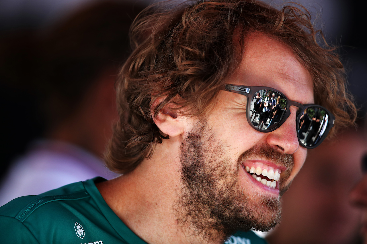 GP AZERBAIJAN, Sebastian Vettel (GER) Aston Martin F1 Team.
10.06.2022. Formula 1 World Championship, Rd 8, Azerbaijan Grand Prix, Baku Street Circuit, Azerbaijan, Practice Day.
 - www.xpbimages.com, EMail: requests@xpbimages.com © Copyright: Coates / XPB Images