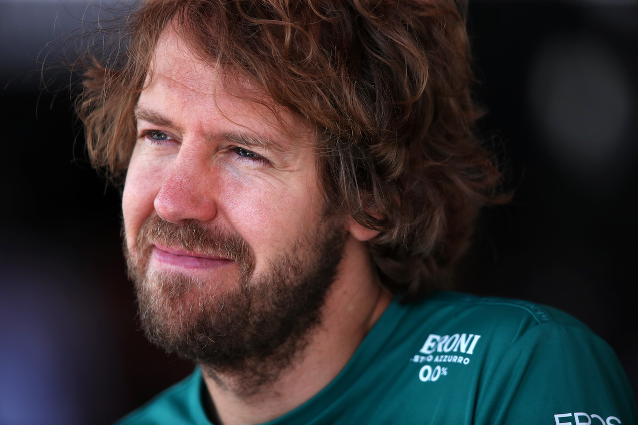 GP AZERBAIJAN, Sebastian Vettel (GER) Aston Martin F1 Team.
10.06.2022. Formula 1 World Championship, Rd 8, Azerbaijan Grand Prix, Baku Street Circuit, Azerbaijan, Practice Day.
 - www.xpbimages.com, EMail: requests@xpbimages.com © Copyright: Coates / XPB Images