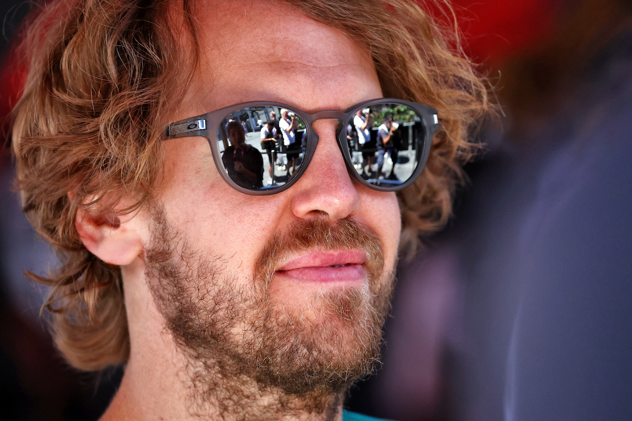 GP AZERBAIJAN, Sebastian Vettel (GER) Aston Martin F1 Team.
10.06.2022. Formula 1 World Championship, Rd 8, Azerbaijan Grand Prix, Baku Street Circuit, Azerbaijan, Practice Day.
- www.xpbimages.com, EMail: requests@xpbimages.com © Copyright: Batchelor / XPB Images