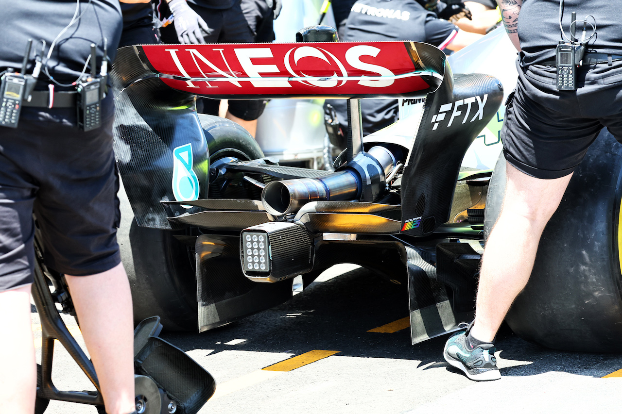 GP AZERBAIJAN, Mercedes AMG F1 W13 rear wing e diffuser.
10.06.2022. Formula 1 World Championship, Rd 8, Azerbaijan Grand Prix, Baku Street Circuit, Azerbaijan, Practice Day.
- www.xpbimages.com, EMail: requests@xpbimages.com © Copyright: Batchelor / XPB Images