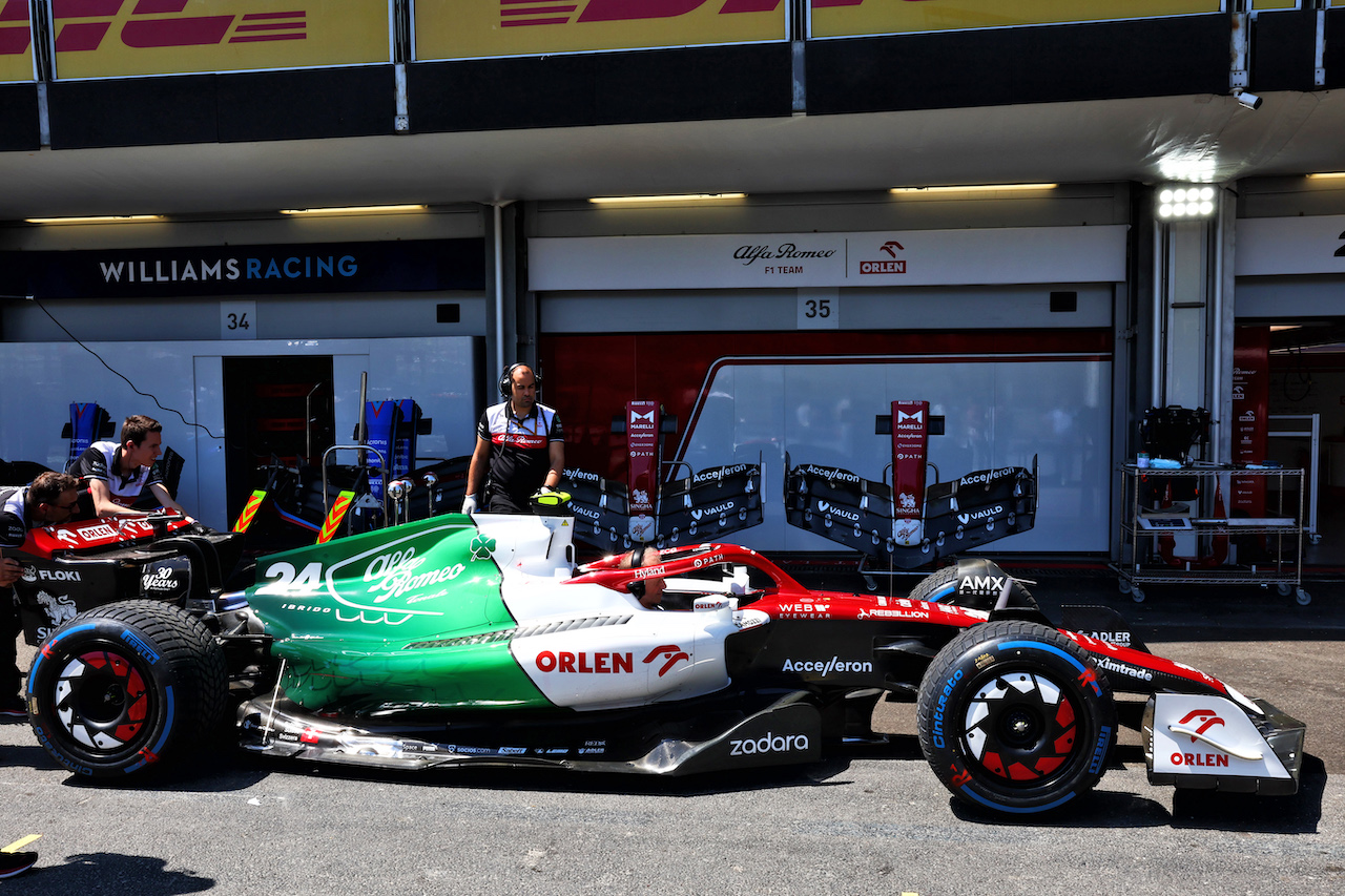 GP AZERBAIJAN, Alfa Romeo F1 Team C42.
10.06.2022. Formula 1 World Championship, Rd 8, Azerbaijan Grand Prix, Baku Street Circuit, Azerbaijan, Practice Day.
- www.xpbimages.com, EMail: requests@xpbimages.com © Copyright: Batchelor / XPB Images