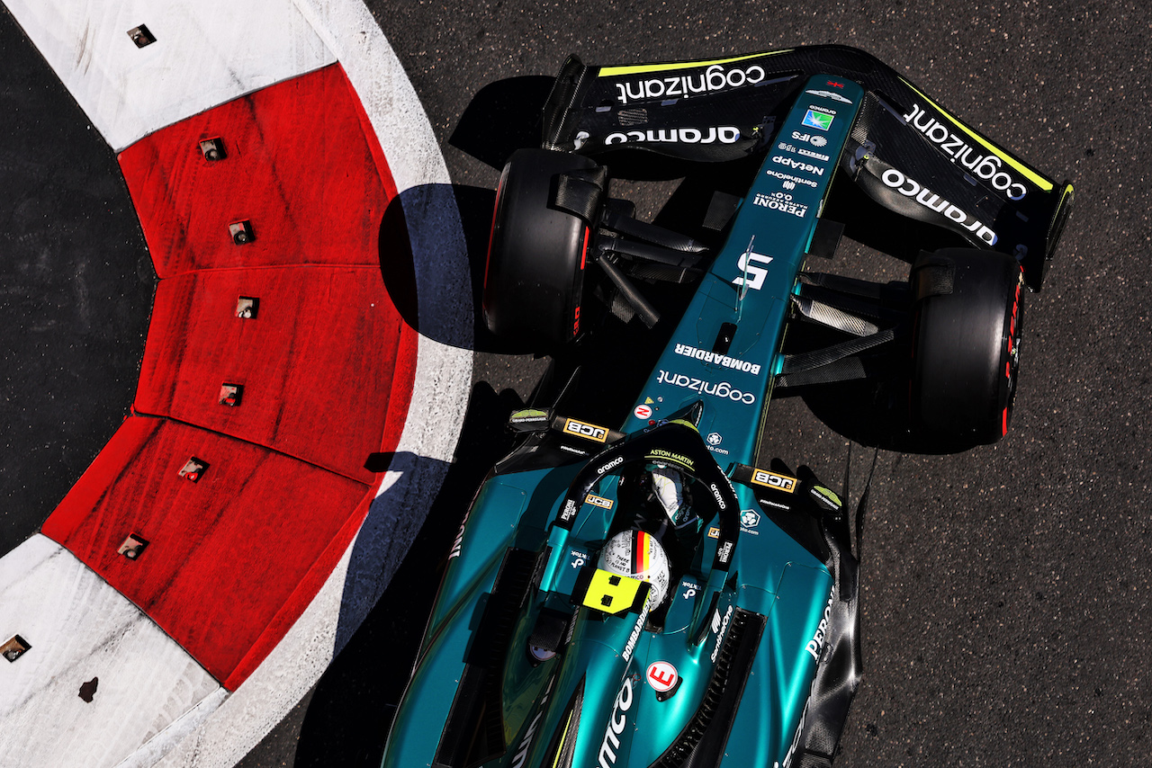 GP AZERBAIJAN, Sebastian Vettel (GER) Aston Martin F1 Team AMR22.
10.06.2022. Formula 1 World Championship, Rd 8, Azerbaijan Grand Prix, Baku Street Circuit, Azerbaijan, Practice Day.
- www.xpbimages.com, EMail: requests@xpbimages.com © Copyright: Bearne / XPB Images