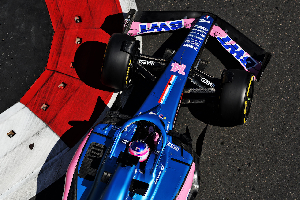 GP AZERBAIJAN, Fernando Alonso (ESP) Alpine F1 Team A522.
10.06.2022. Formula 1 World Championship, Rd 8, Azerbaijan Grand Prix, Baku Street Circuit, Azerbaijan, Practice Day.
- www.xpbimages.com, EMail: requests@xpbimages.com © Copyright: Bearne / XPB Images