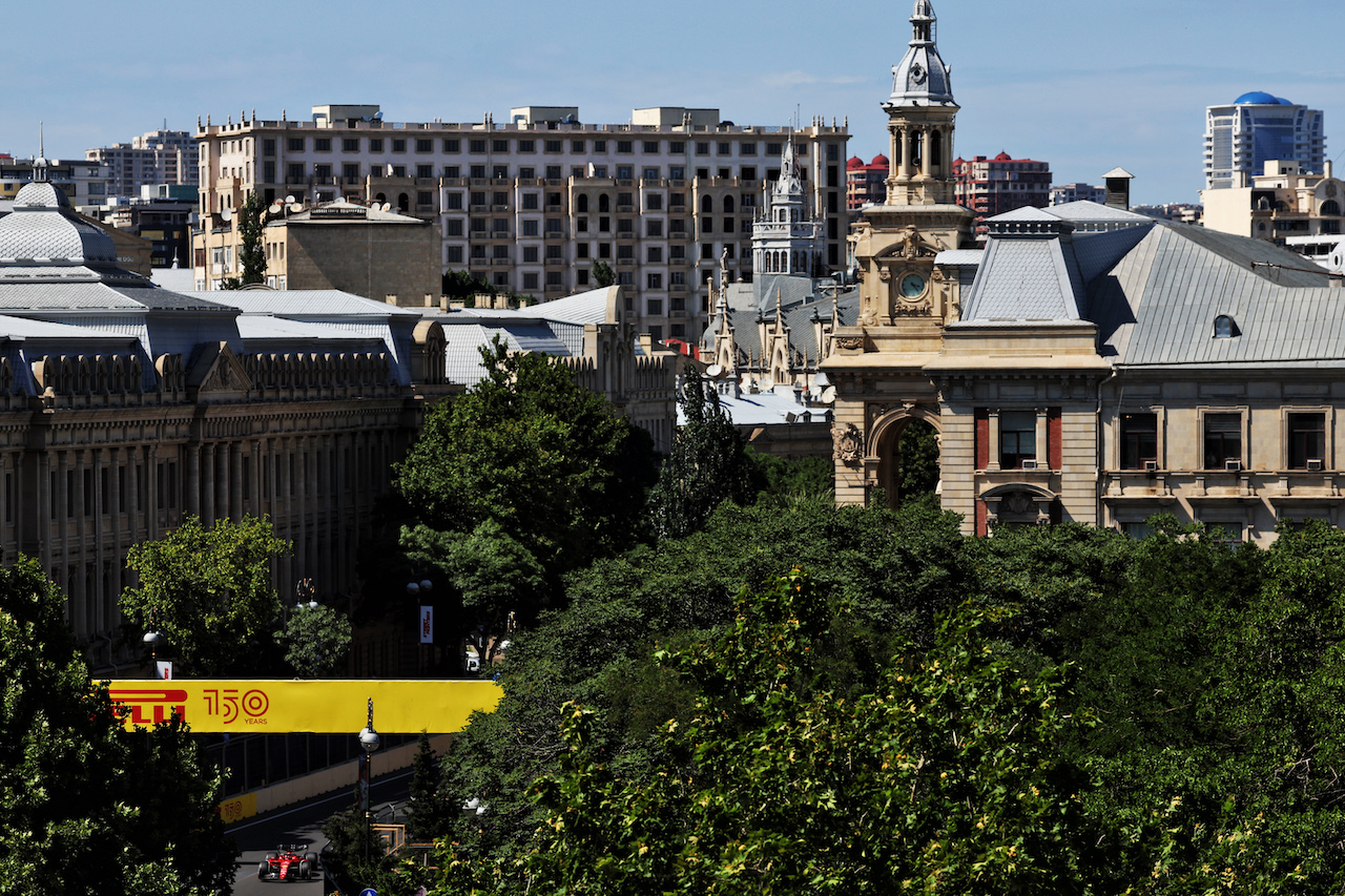 GP AZERBAIJAN, Charles Leclerc (MON) Ferrari F1-75.
10.06.2022. Formula 1 World Championship, Rd 8, Azerbaijan Grand Prix, Baku Street Circuit, Azerbaijan, Practice Day.
- www.xpbimages.com, EMail: requests@xpbimages.com © Copyright: Bearne / XPB Images