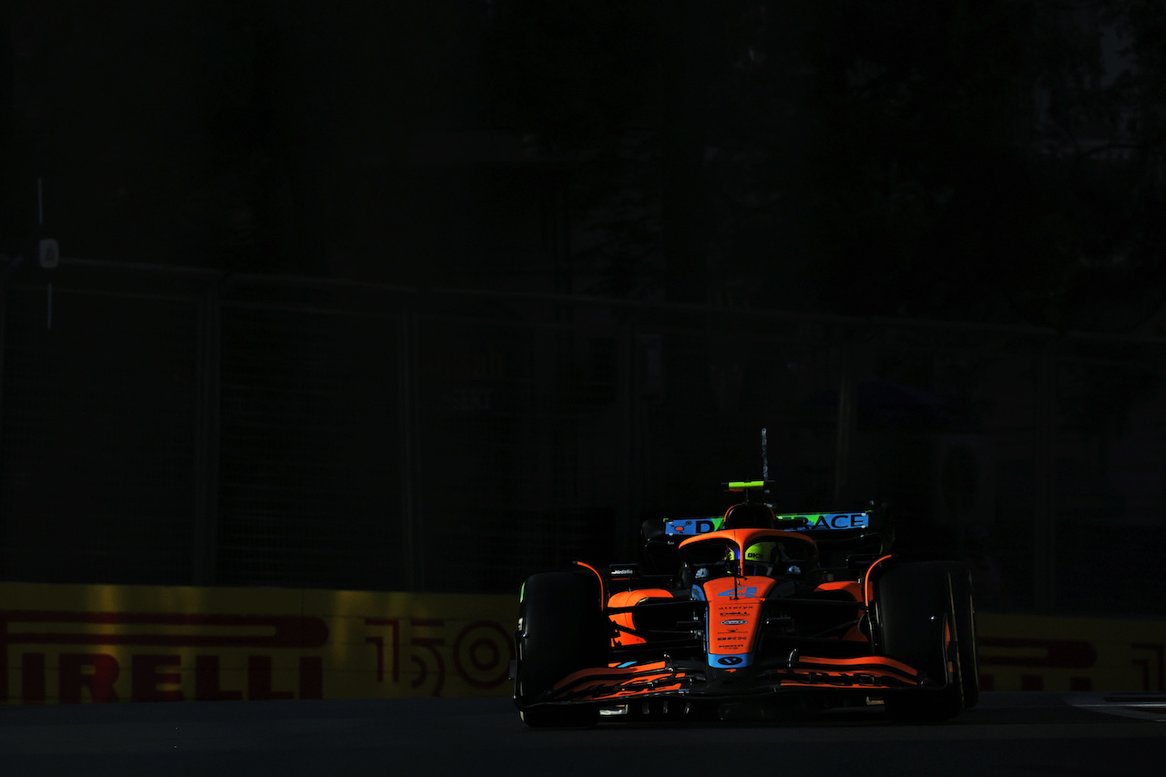GP AZERBAIJAN, Lando Norris (GBR) McLaren MCL36.
10.06.2022. Formula 1 World Championship, Rd 8, Azerbaijan Grand Prix, Baku Street Circuit, Azerbaijan, Practice Day.
- www.xpbimages.com, EMail: requests@xpbimages.com © Copyright: Bearne / XPB Images