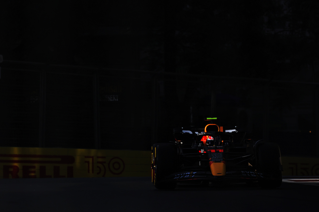 GP AZERBAIJAN, Sergio Perez (MEX) Red Bull Racing RB18.
10.06.2022. Formula 1 World Championship, Rd 8, Azerbaijan Grand Prix, Baku Street Circuit, Azerbaijan, Practice Day.
- www.xpbimages.com, EMail: requests@xpbimages.com © Copyright: Bearne / XPB Images