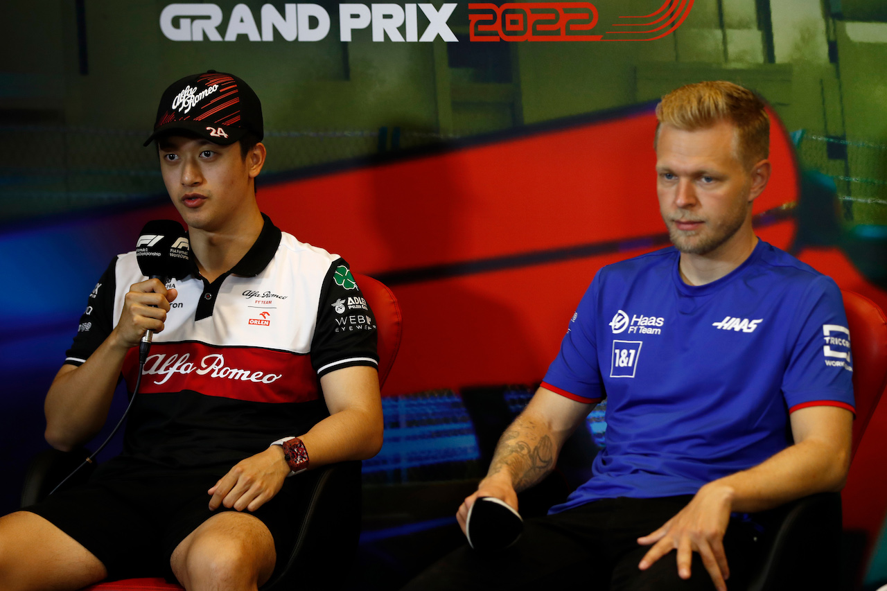 GP AZERBAIJAN, (L to R): Guanyu Zhou (CHN) Alfa Romeo F1 Team e Kevin Magnussen (DEN) Haas F1 Team in the FIA Press Conference.
10.06.2022. Formula 1 World Championship, Rd 8, Azerbaijan Grand Prix, Baku Street Circuit, Azerbaijan, Practice Day.
- www.xpbimages.com, EMail: requests@xpbimages.com © Copyright: XPB Images
