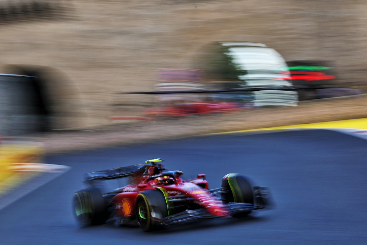 GP AZERBAIJAN, Carlos Sainz Jr (ESP) Ferrari F1-75.
10.06.2022. Formula 1 World Championship, Rd 8, Azerbaijan Grand Prix, Baku Street Circuit, Azerbaijan, Practice Day.
- www.xpbimages.com, EMail: requests@xpbimages.com © Copyright: Bearne / XPB Images