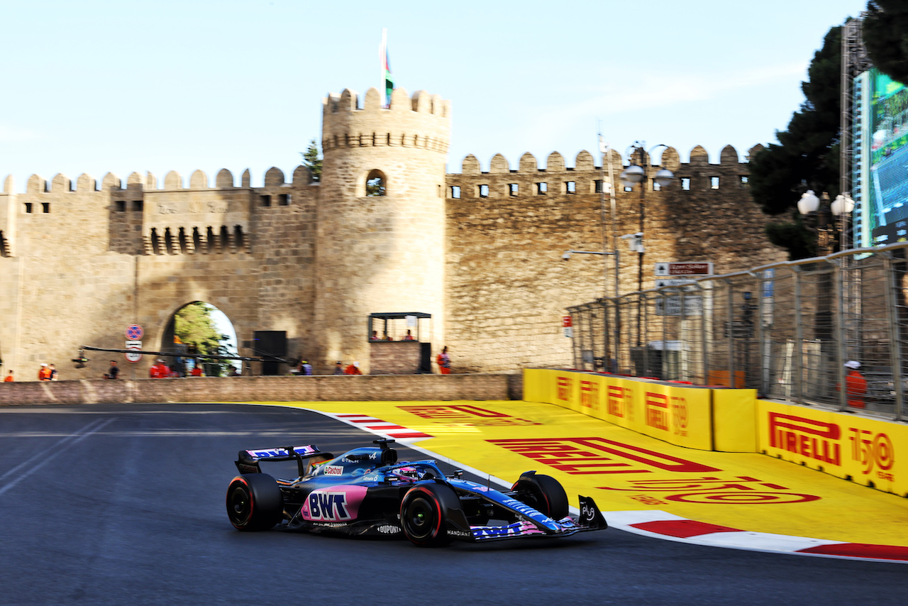 GP AZERBAIJAN, Fernando Alonso (ESP) Alpine F1 Team A522.
10.06.2022. Formula 1 World Championship, Rd 8, Azerbaijan Grand Prix, Baku Street Circuit, Azerbaijan, Practice Day.
- www.xpbimages.com, EMail: requests@xpbimages.com © Copyright: Bearne / XPB Images