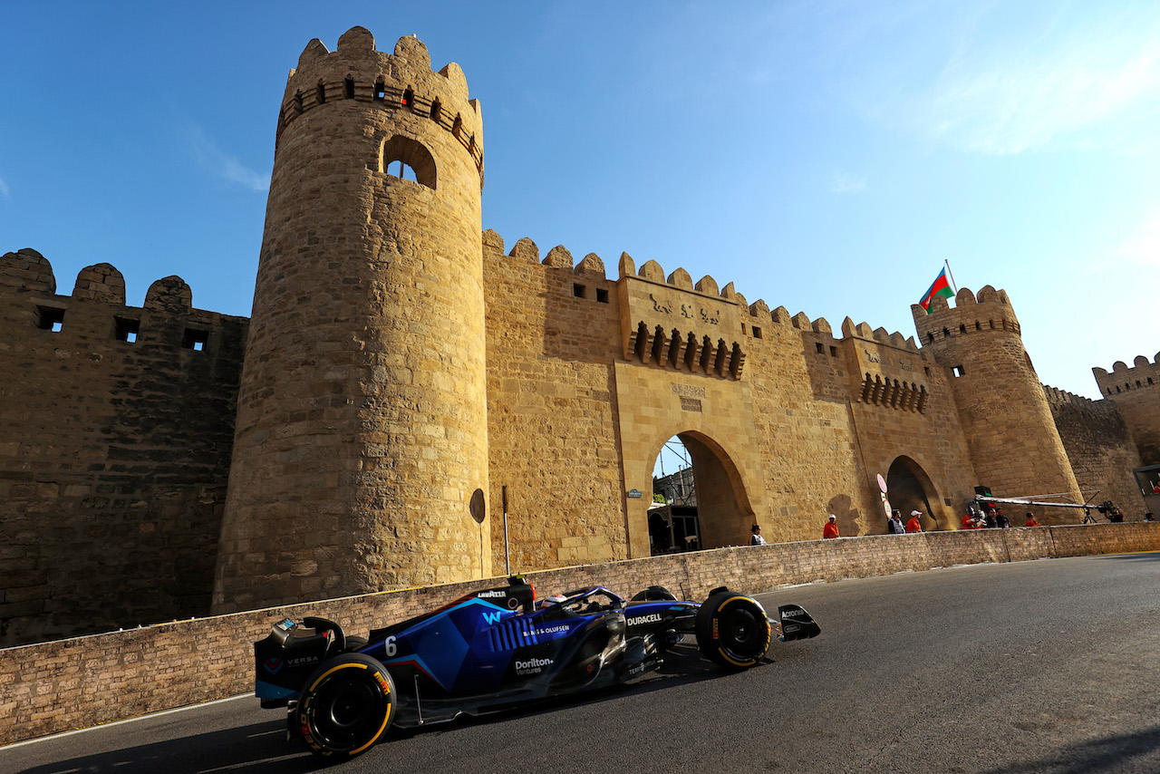 GP AZERBAIJAN, Nicholas Latifi (CDN), Williams Racing 
10.06.2022. Formula 1 World Championship, Rd 8, Azerbaijan Grand Prix, Baku Street Circuit, Azerbaijan, Practice Day.
- www.xpbimages.com, EMail: requests@xpbimages.com © Copyright: Charniaux / XPB Images