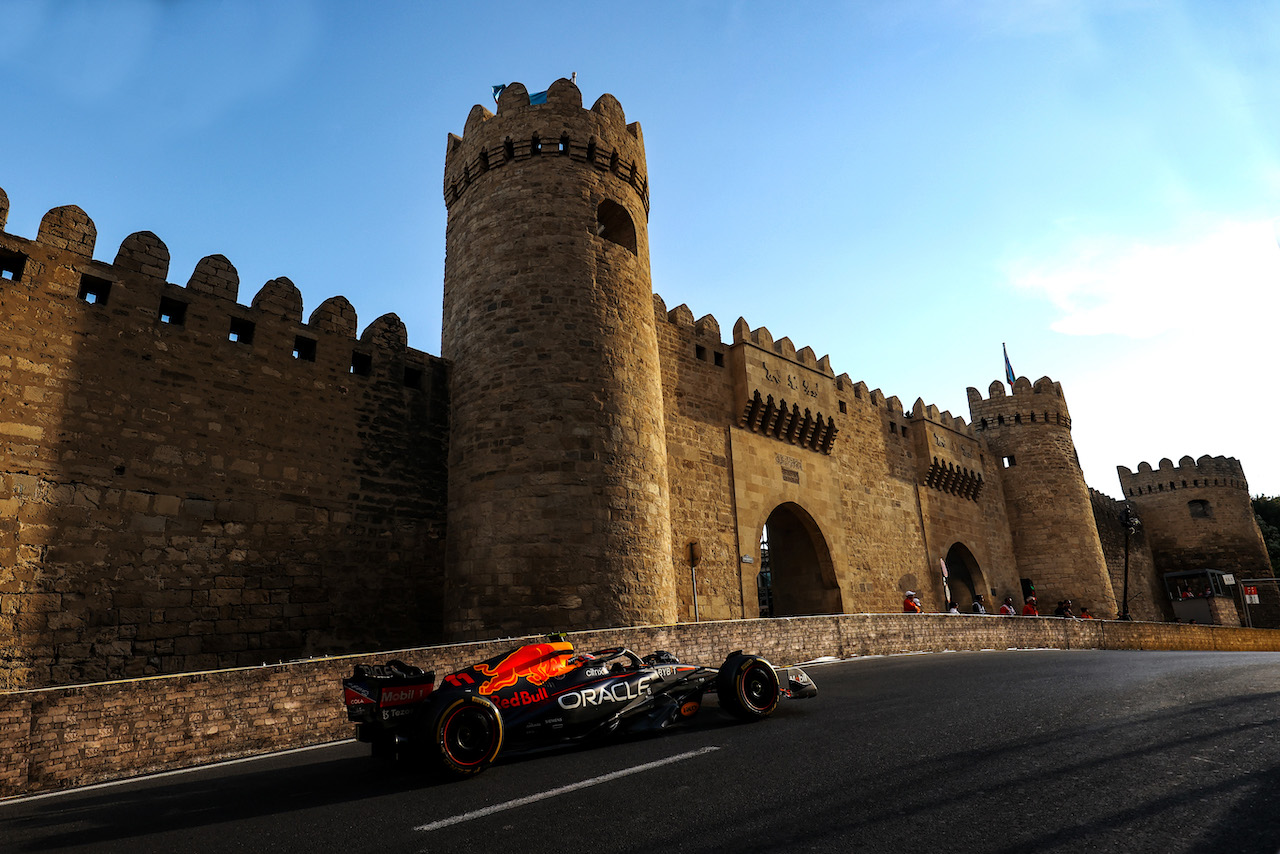 GP AZERBAIJAN, Sergio Perez (MEX), Red Bull Racing 
10.06.2022. Formula 1 World Championship, Rd 8, Azerbaijan Grand Prix, Baku Street Circuit, Azerbaijan, Practice Day.
- www.xpbimages.com, EMail: requests@xpbimages.com © Copyright: Charniaux / XPB Images