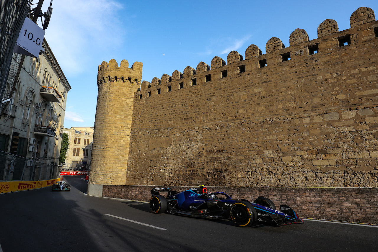 GP AZERBAIJAN, Nicholas Latifi (CDN), Williams Racing 
10.06.2022. Formula 1 World Championship, Rd 8, Azerbaijan Grand Prix, Baku Street Circuit, Azerbaijan, Practice Day.
- www.xpbimages.com, EMail: requests@xpbimages.com ¬© Copyright: Charniaux / XPB Images