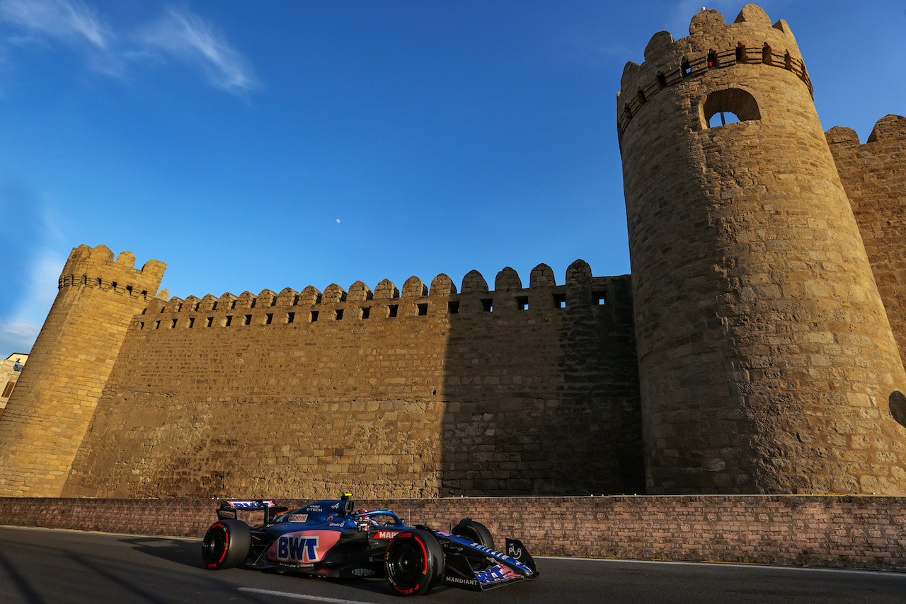 GP AZERBAIJAN, Esteban Ocon (FRA), Alpine F1 Team 
10.06.2022. Formula 1 World Championship, Rd 8, Azerbaijan Grand Prix, Baku Street Circuit, Azerbaijan, Practice Day.
- www.xpbimages.com, EMail: requests@xpbimages.com ¬© Copyright: Charniaux / XPB Images