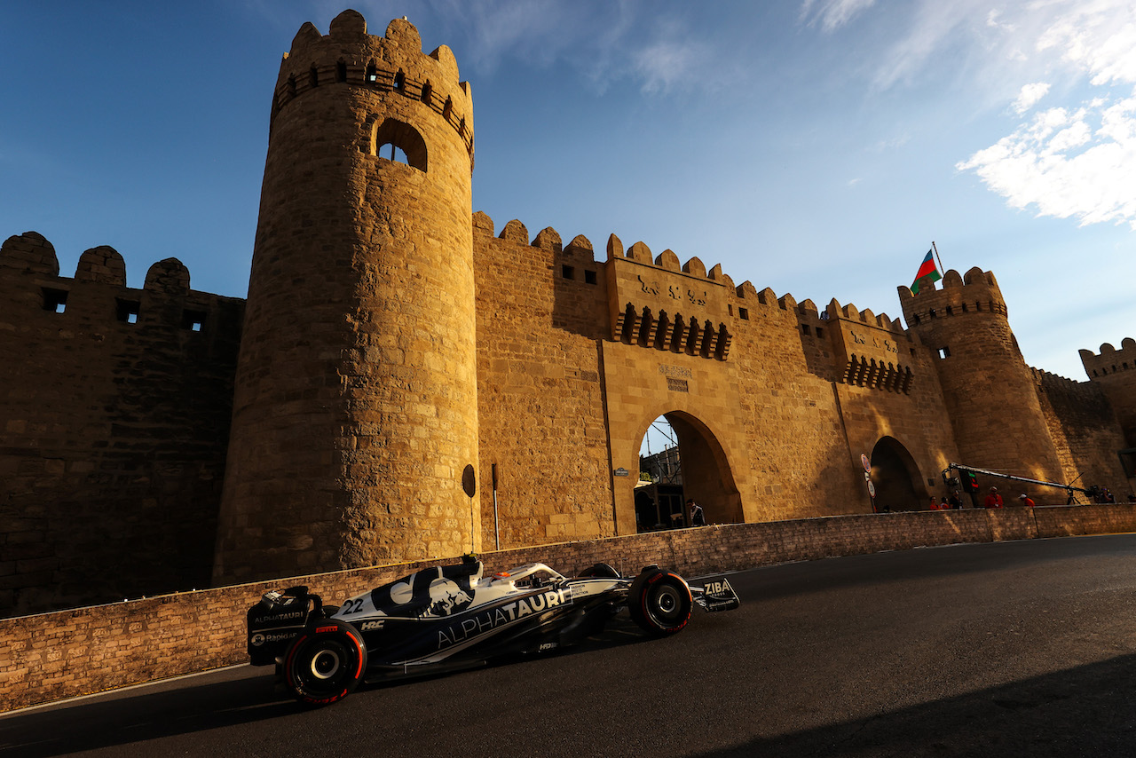 GP AZERBAIJAN, Yuki Tsunoda (JPN), Alpha Tauri 
10.06.2022. Formula 1 World Championship, Rd 8, Azerbaijan Grand Prix, Baku Street Circuit, Azerbaijan, Practice Day.
- www.xpbimages.com, EMail: requests@xpbimages.com ¬© Copyright: Charniaux / XPB Images