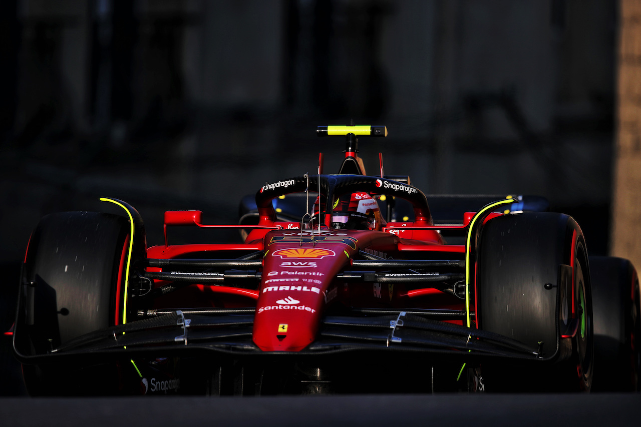 GP AZERBAIJAN, Carlos Sainz Jr (ESP) Ferrari F1-75.
10.06.2022. Formula 1 World Championship, Rd 8, Azerbaijan Grand Prix, Baku Street Circuit, Azerbaijan, Practice Day.
 - www.xpbimages.com, EMail: requests@xpbimages.com © Copyright: Coates / XPB Images