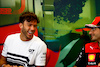 GP AZERBAIJAN, (L to R): Pierre Gasly (FRA) AlphaTauri e Carlos Sainz Jr (ESP) Ferrari in the FIA Press Conference.
10.06.2022. Formula 1 World Championship, Rd 8, Azerbaijan Grand Prix, Baku Street Circuit, Azerbaijan, Practice Day.
- www.xpbimages.com, EMail: requests@xpbimages.com © Copyright: XPB Images