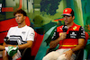GP AZERBAIJAN, (L to R): Pierre Gasly (FRA) AlphaTauri e Carlos Sainz Jr (ESP) Ferrari in the FIA Press Conference.
10.06.2022. Formula 1 World Championship, Rd 8, Azerbaijan Grand Prix, Baku Street Circuit, Azerbaijan, Practice Day.
- www.xpbimages.com, EMail: requests@xpbimages.com © Copyright: XPB Images