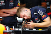 GP AZERBAIJAN, Rear wing of Max Verstappen (NLD) Red Bull Racing worked on in the second practice session.
10.06.2022. Formula 1 World Championship, Rd 8, Azerbaijan Grand Prix, Baku Street Circuit, Azerbaijan, Practice Day.
- www.xpbimages.com, EMail: requests@xpbimages.com © Copyright: Batchelor / XPB Images