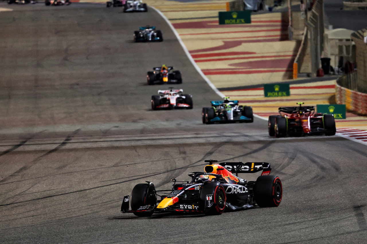 GP BAHRAIN, Max Verstappen (NLD) Red Bull Racing RB18.
20.03.2022. Formula 1 World Championship, Rd 1, Bahrain Grand Prix, Sakhir, Bahrain, Gara Day.
- www.xpbimages.com, EMail: requests@xpbimages.com © Copyright: Batchelor / XPB Images