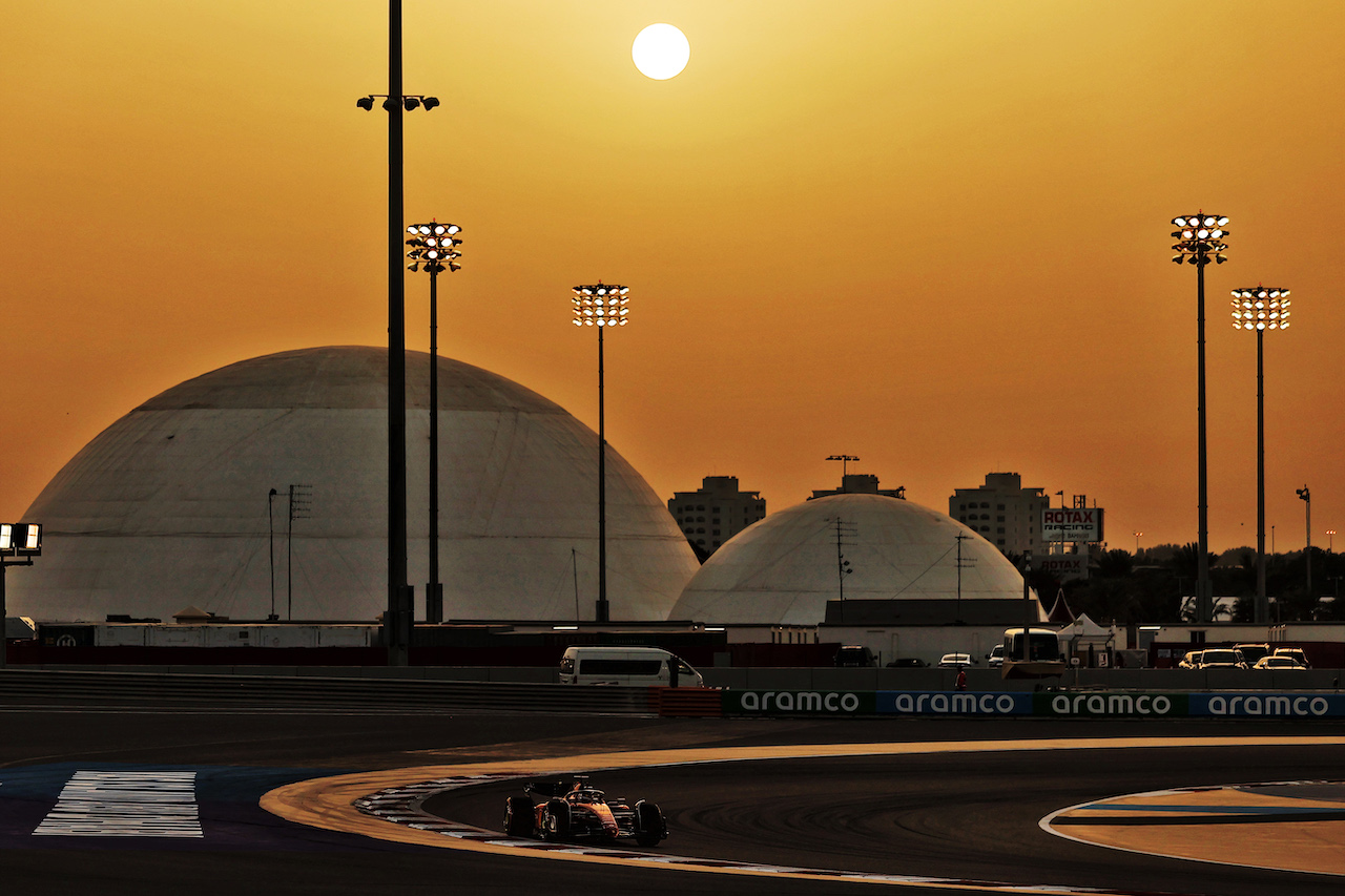 GP BAHRAIN, Charles Leclerc (MON) Ferrari F1-75.
20.03.2022. Formula 1 World Championship, Rd 1, Bahrain Grand Prix, Sakhir, Bahrain, Gara Day.
- www.xpbimages.com, EMail: requests@xpbimages.com © Copyright: Moy / XPB Images