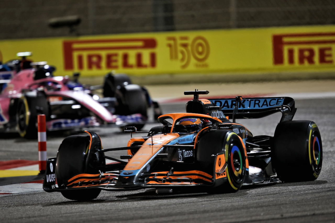 GP BAHRAIN, Daniel Ricciardo (AUS) McLaren MCL36.
20.03.2022. Formula 1 World Championship, Rd 1, Bahrain Grand Prix, Sakhir, Bahrain, Gara Day.
 - www.xpbimages.com, EMail: requests@xpbimages.com © Copyright: Coates / XPB Images