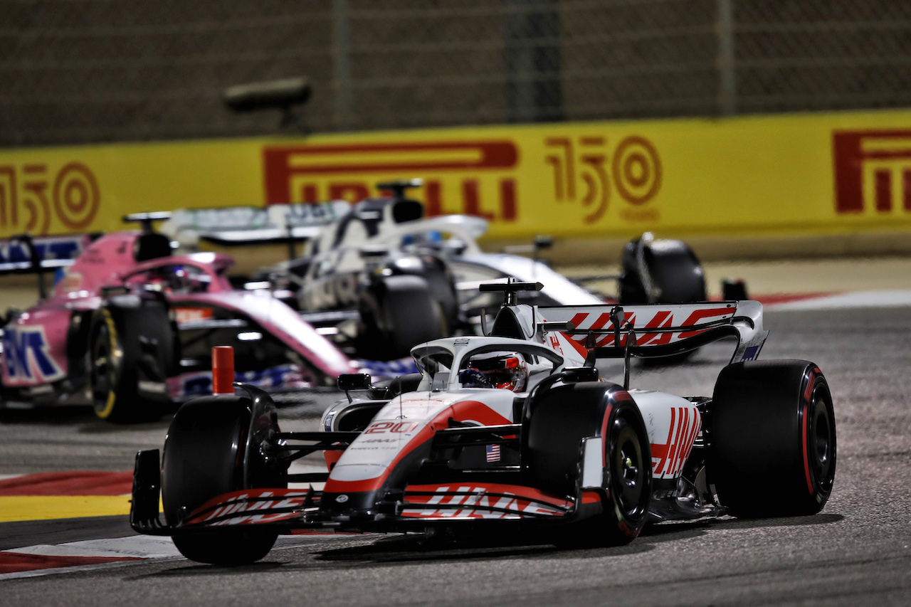 GP BAHRAIN, Kevin Magnussen (DEN) Haas VF-22.
20.03.2022. Formula 1 World Championship, Rd 1, Bahrain Grand Prix, Sakhir, Bahrain, Gara Day.
 - www.xpbimages.com, EMail: requests@xpbimages.com © Copyright: Coates / XPB Images