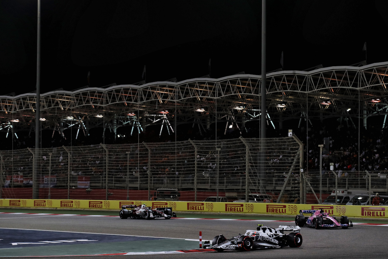 GP BAHRAIN, Pierre Gasly (FRA) AlphaTauri AT03.
20.03.2022. Formula 1 World Championship, Rd 1, Bahrain Grand Prix, Sakhir, Bahrain, Gara Day.
 - www.xpbimages.com, EMail: requests@xpbimages.com © Copyright: Coates / XPB Images