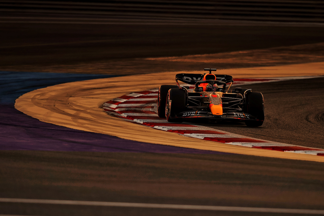 GP BAHRAIN, Max Verstappen (NLD) Red Bull Racing RB18.
20.03.2022. Formula 1 World Championship, Rd 1, Bahrain Grand Prix, Sakhir, Bahrain, Gara Day.
- www.xpbimages.com, EMail: requests@xpbimages.com © Copyright: Moy / XPB Images