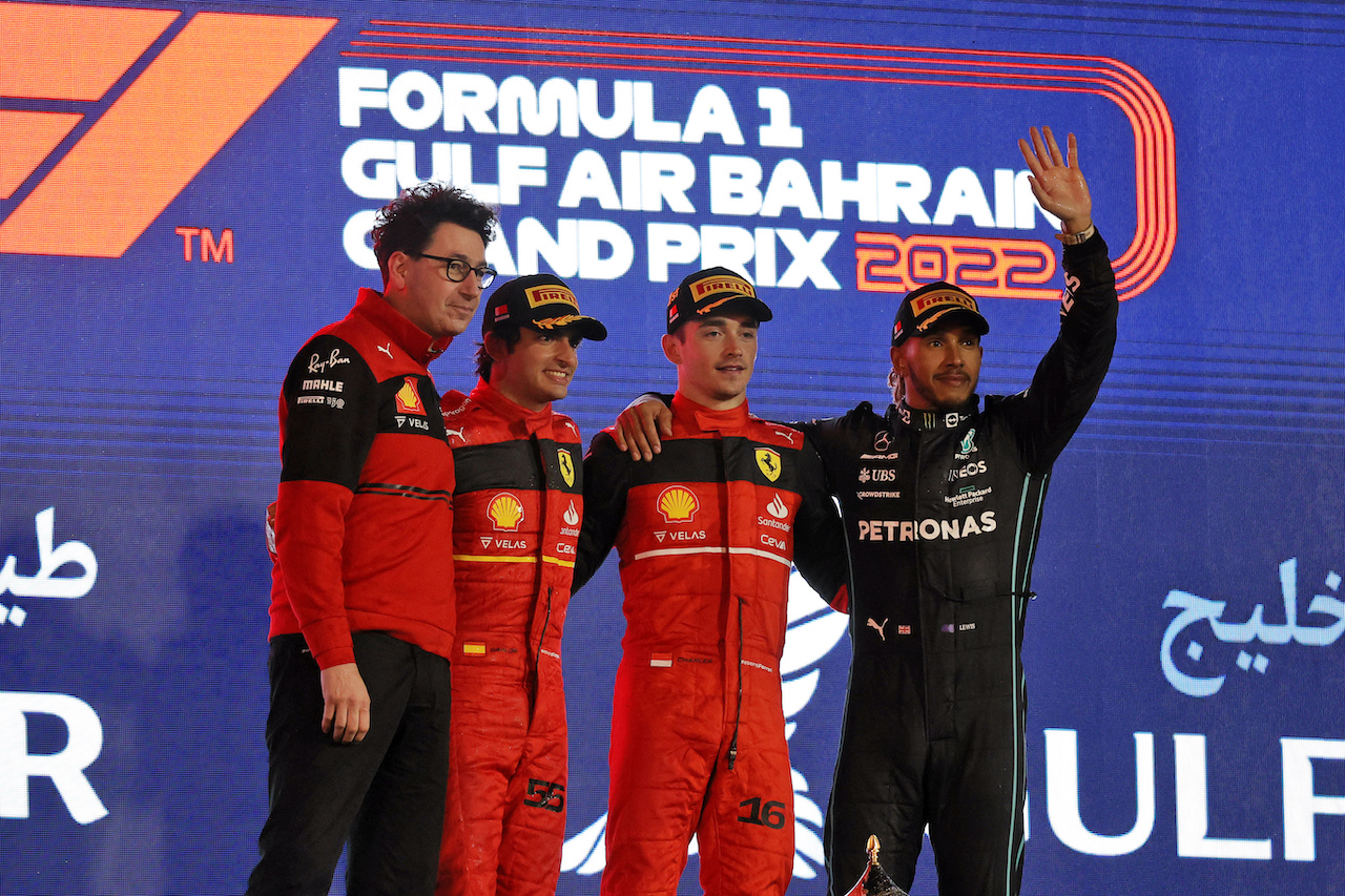 GP BAHRAIN, The podium (L to R): Mattia Binotto (ITA) Ferrari Team Principal; Carlos Sainz Jr (ESP) Ferrari, second; Charles Leclerc (MON) Ferrari, vincitore; Lewis Hamilton (GBR) Mercedes AMG F1, third.
20.03.2022. Formula 1 World Championship, Rd 1, Bahrain Grand Prix, Sakhir, Bahrain, Gara Day.
- www.xpbimages.com, EMail: requests@xpbimages.com © Copyright: Moy / XPB Images