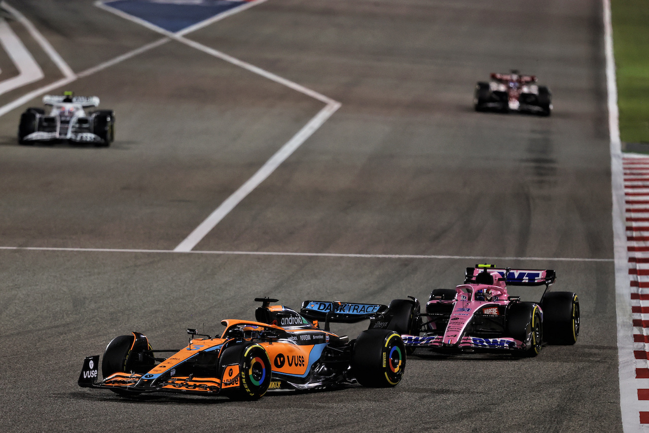 GP BAHRAIN, Daniel Ricciardo (AUS) McLaren MCL36.
20.03.2022. Formula 1 World Championship, Rd 1, Bahrain Grand Prix, Sakhir, Bahrain, Gara Day.
- www.xpbimages.com, EMail: requests@xpbimages.com © Copyright: Moy / XPB Images